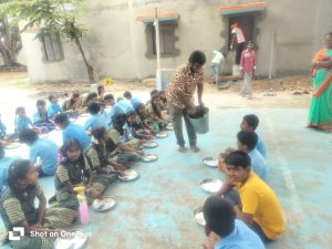 Koratagere: ಸಾಹಸ ಸಿಂಹ ವಿಷ್ಣು ಅಭಿಮಾನಿಗಳಿಂದ ಅದ್ದೂರಿ ಜನ್ಮದಿನದ ಸಂಭ್ರಮಾಚರಣೆ.
