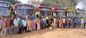 Turuvekere:ದುಡಿಮೆಯೇ ದೇವರೆಂಬ ಮಾತಿಗೆ ಸಾಕ್ಷಿಯಾದ ಮನೋಜ್ ಟೂರ್ಸ್ ಅಂಡ್ ಟ್ರಾವೆಲ್ಸ್ ನ ಮಾಲೀಕ ಎನ್ ಲೋಕೇಶ್.