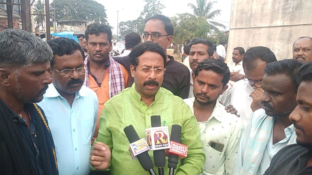 WhatsApp Image 2022 12 01 at 6.19.03 PM