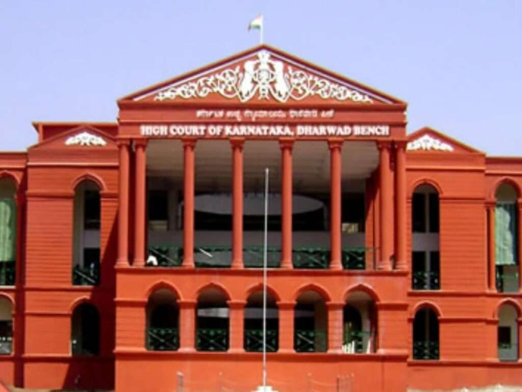 4dcf7e7c74885222bb528438e1b9d6451669115720631575 original