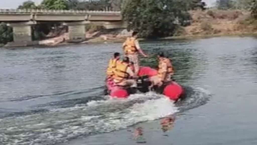 mysore three nestle employees died while swimming in kapila river7219492073470918271